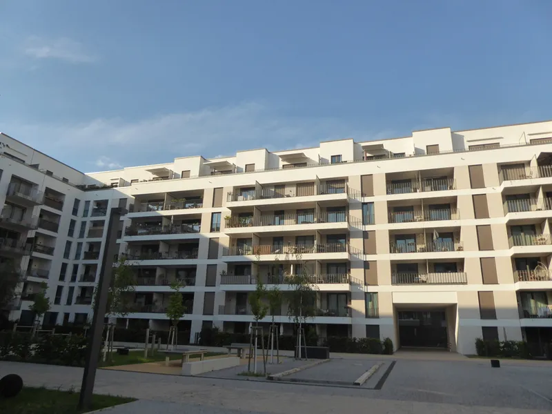 Voll ausgestattete Wohnung am Volkspark Friedrichshain! — photo 1